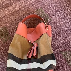 Burberry bucket bag